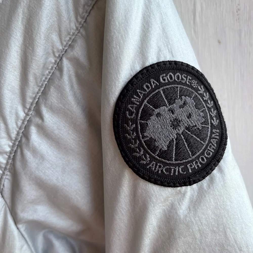 CANADA GOOSE Mackay Reversible Down Jacket- Silverbirch Sephia